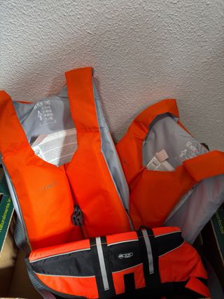 2 Remos, 2 Chalecos Salvavidas