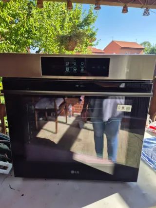 Horno LG Vapor y Airfryer 76L WS9D7651WS