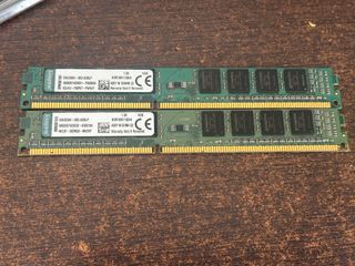 2x 4GB Kingston DDR3 RAM 1600MHz