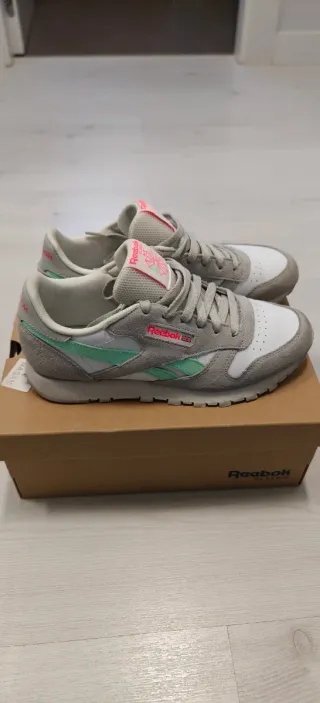 Reebok Classic Gris Rosa Blanco Zapatillas