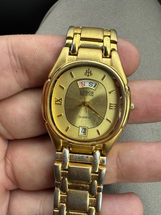 Reloj Lobor Colección Dama Dorado