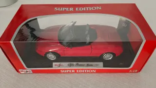 Maisto Alfa Romeo Spider 1995 1:18