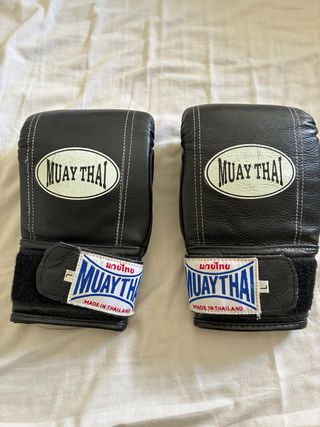 Guantes Muay Thai Negros