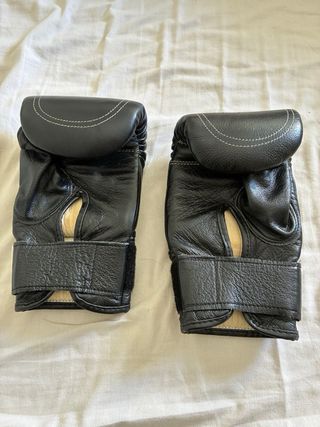 Guantes Muay Thai Negros