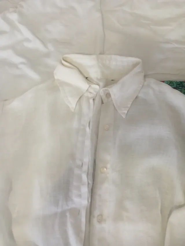 Lote Camisa Blanca y Caftán Verde Nuevo