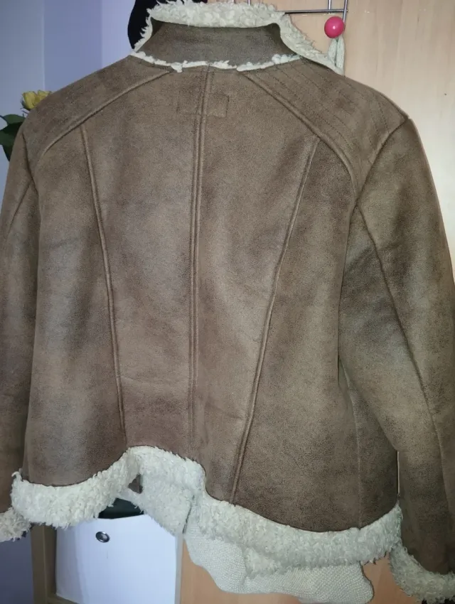 Chaqueta H&M ante borreguillo Talla XL