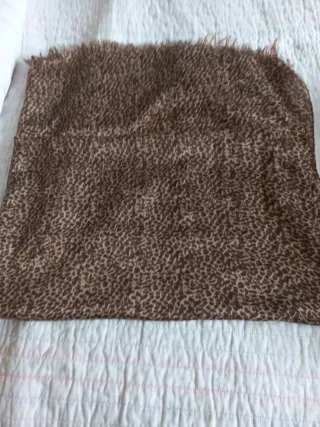 Chal leopardo beige y marrón