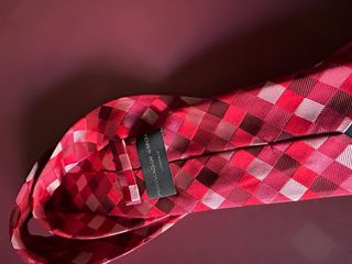 Corbata de cuadros rosa y roja