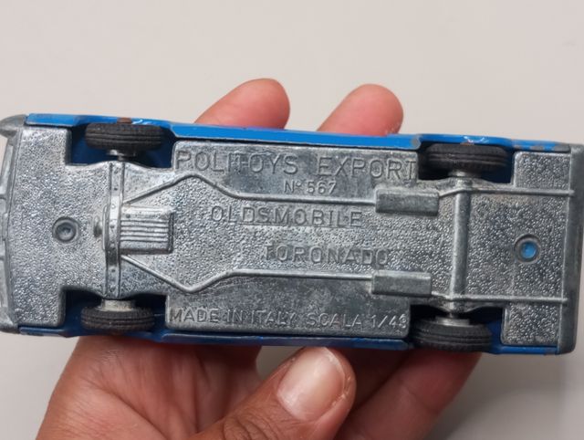 Politoys 567 Oldsmobile Toronado 1/43