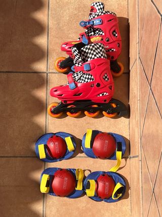 Patines en línea y rodilleras