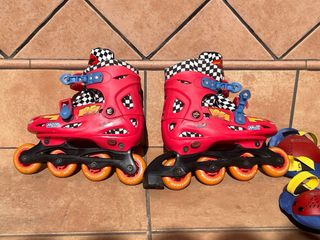 Patines en línea y rodilleras