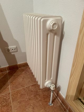 Lote 4 Radiadores blancos metálicos