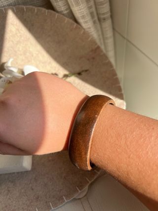 Bracciale rigido in legno naturale