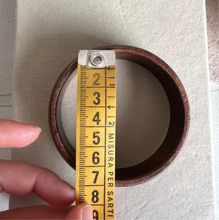 Bracciale rigido in legno naturale