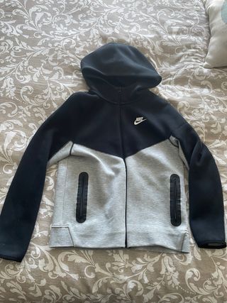 Sudadera Nike Tech Negra y Gris