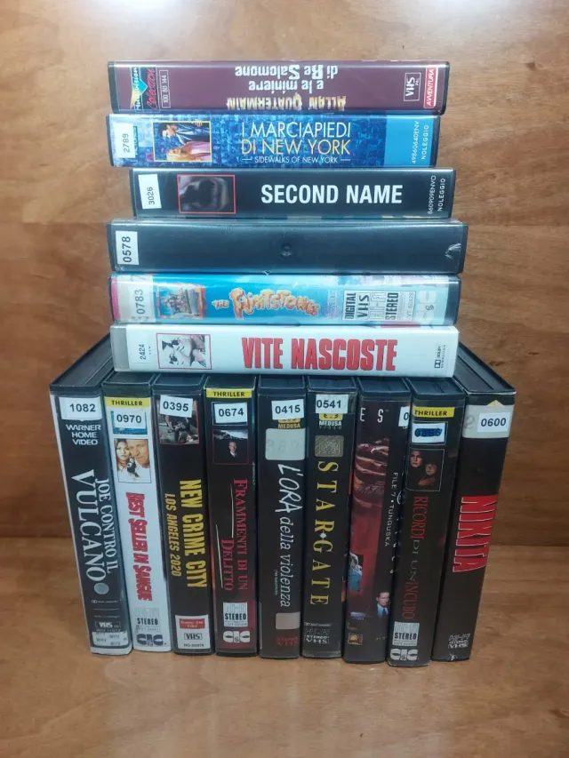 Grande lotto VHS Noleggio Film Cult Vari generi