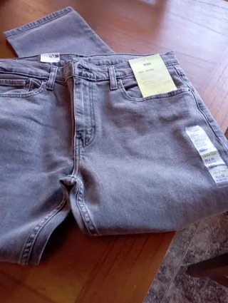 Pantalones Levi's 502 Taper Gris 33x32