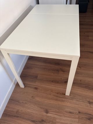 Mesa extensible Ikea VIHALS 84/120x74 cm