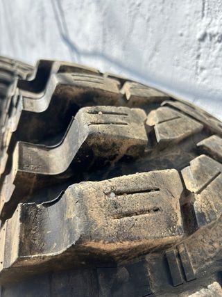Maxxis Trepador 40 con llantas 