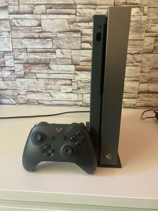 Xbox One X Edición Especial Gold Rush
