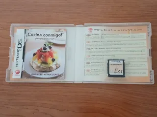 Nintendo DSi XL + Cargador + Juego Cocina Conmigo