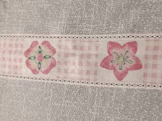 Mantovana con pannello in cotone rosa e bianco