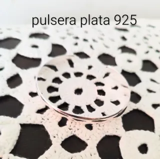 Pulsera Plata 925
Pesa 17 gramos 
Ver fotos