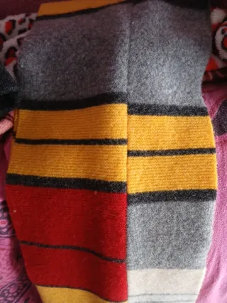 Lote Gorro y Bufanda Unisex. Sin Uso