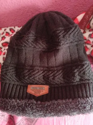 Lote Gorro y Bufanda Unisex. Sin Uso