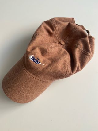 Gorra Nike Marrón