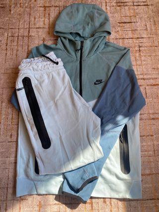 Conjunto Nike Tech Fleece