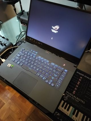 Portátil Gaming Asus Zephyrus M15 RTX 2070 24GB
