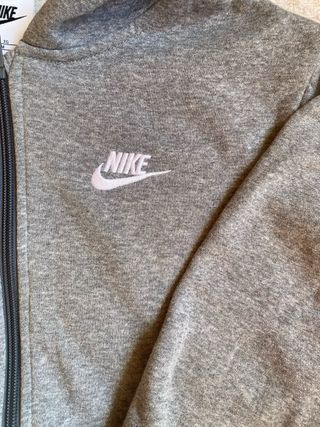 Sudadera Nike Gris con Cremallera