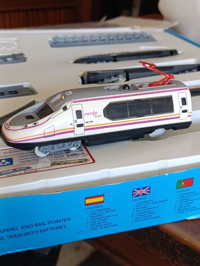 TREN ARTICULADO RENFE / AVANT S - 114 / FUNCIONAND