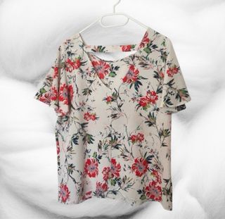 Talla XL. Blusa estampada manga corta. 