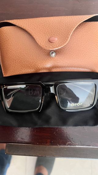 Monturas de moda Aror