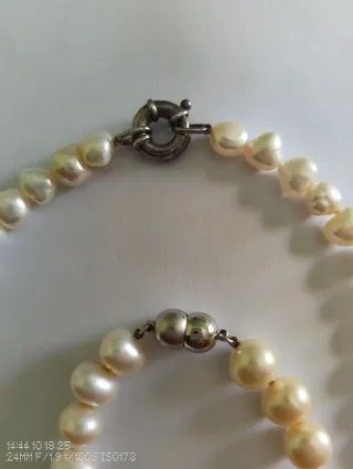 Collar y pulsera de perlas naturales 