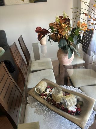 Mesa comedor cristal y 6 sillas madera