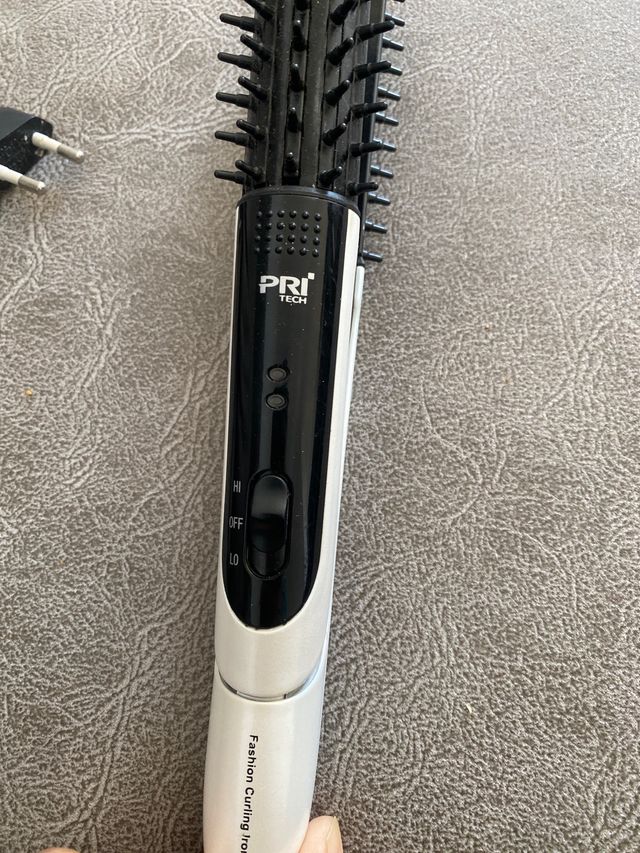 Plancha Cepillo Pelo PRI Negro/Blanco