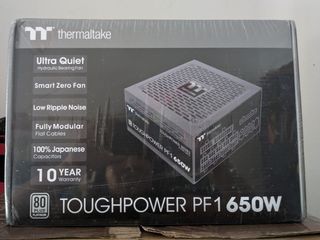Fuente Thermaltake 650W Platinum Precintada
