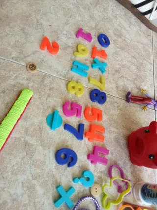 Figuras de números y letras para niños