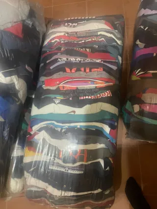 Ropa Vintage de Marcas el kilo 10€