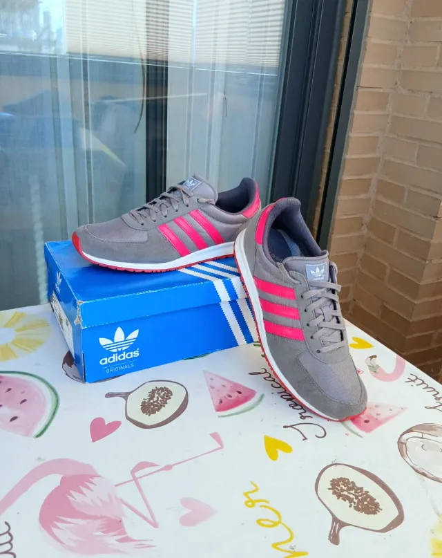 Adidas ZX 700 Nuevas Talla 39 Mujer