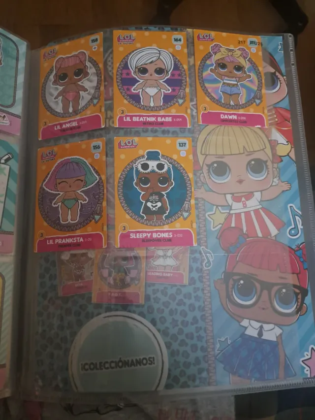 Lote 41 Cartas LOL Surprise de Panini