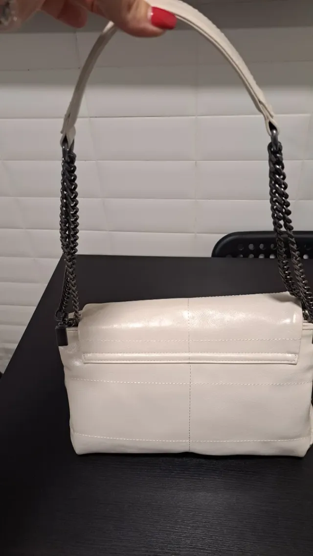 Bolso Zara blanco roto con etiqueta