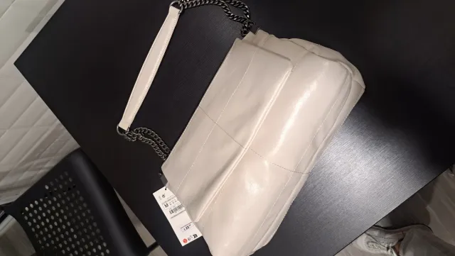 Bolso Zara blanco roto con etiqueta