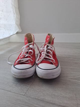 Converse rojas altas sin estrenar