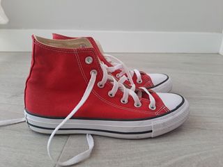 Converse rojas altas sin estrenar