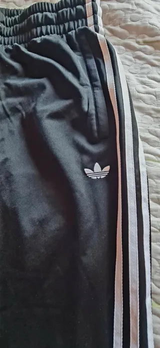 Pantalón chándal Adidas negro