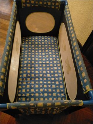 Cuna de viaje azul